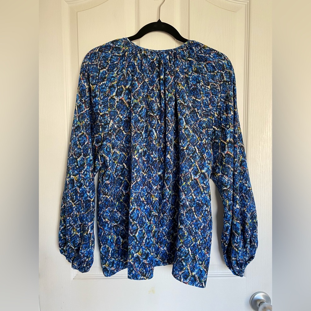 MARIE OLIVER 100% Silk Blouse Top Large Blue NWOT - Picture 8 of 10